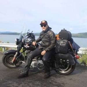 Meet your Posher, Devin